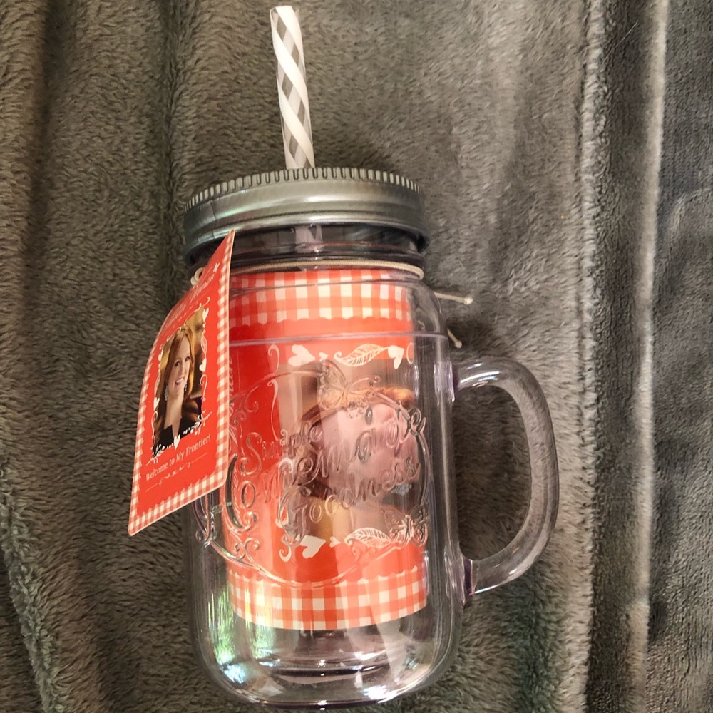 Pioneer woman water mug